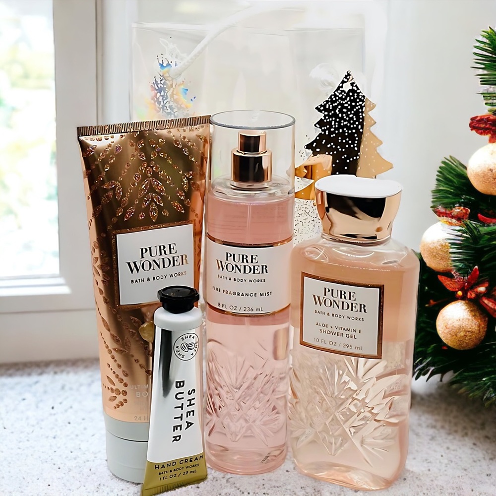 Bath and Body Works Pure Wonder Gift Bag 4 Piece Gift Set Nwt